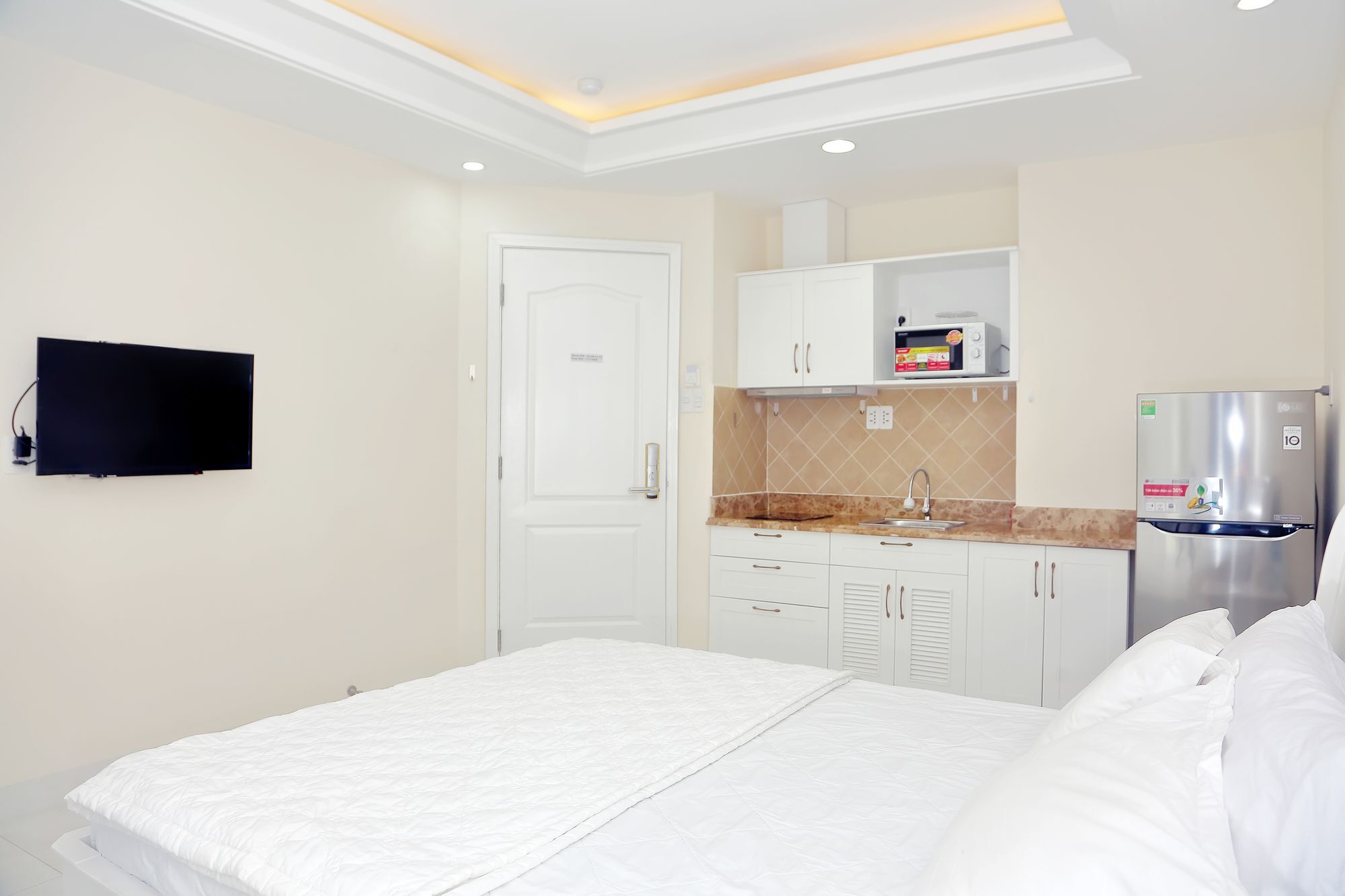 Sunshine Hotel - Phu My Hung Хошимин Екстериор снимка