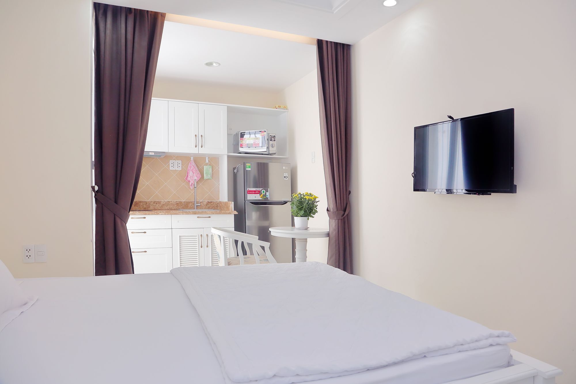 Sunshine Hotel - Phu My Hung Хошимин Екстериор снимка