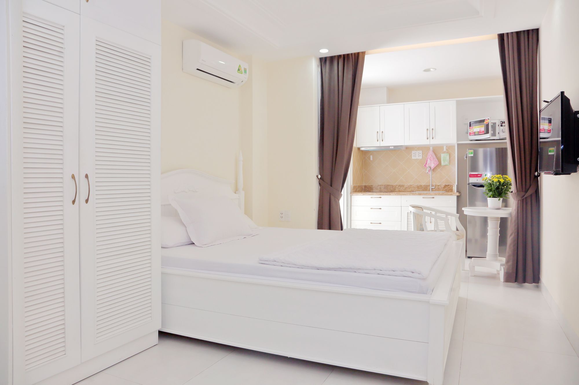 Sunshine Hotel - Phu My Hung Хошимин Екстериор снимка